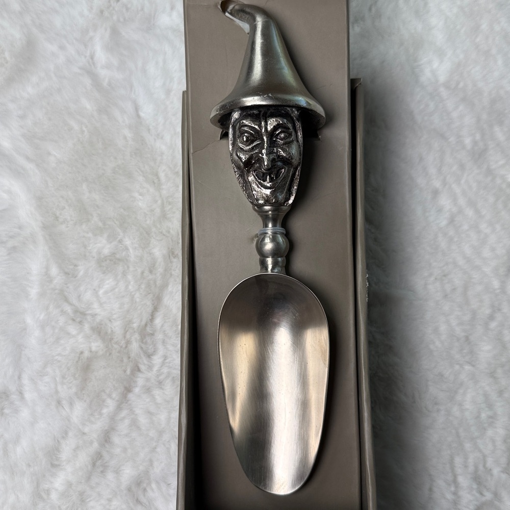 BKP Halloween Witch Metal Ice Scoop‎ Barware
Party Entertain Silver India NEW - Picture 3 of 16